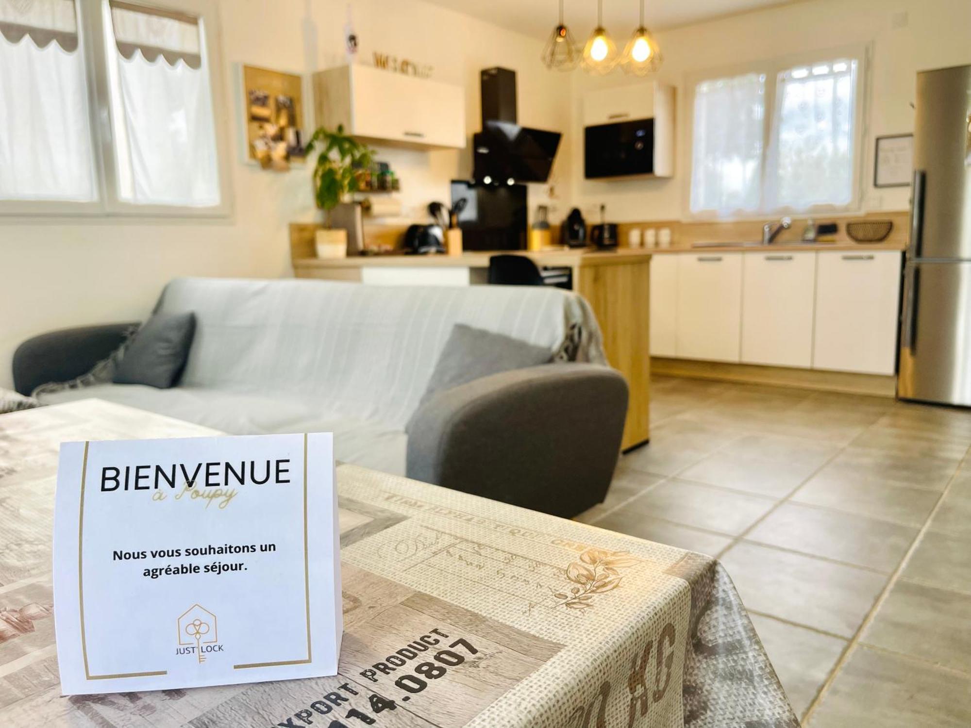 Petite Maison Au Calme Poupry エクステリア 写真