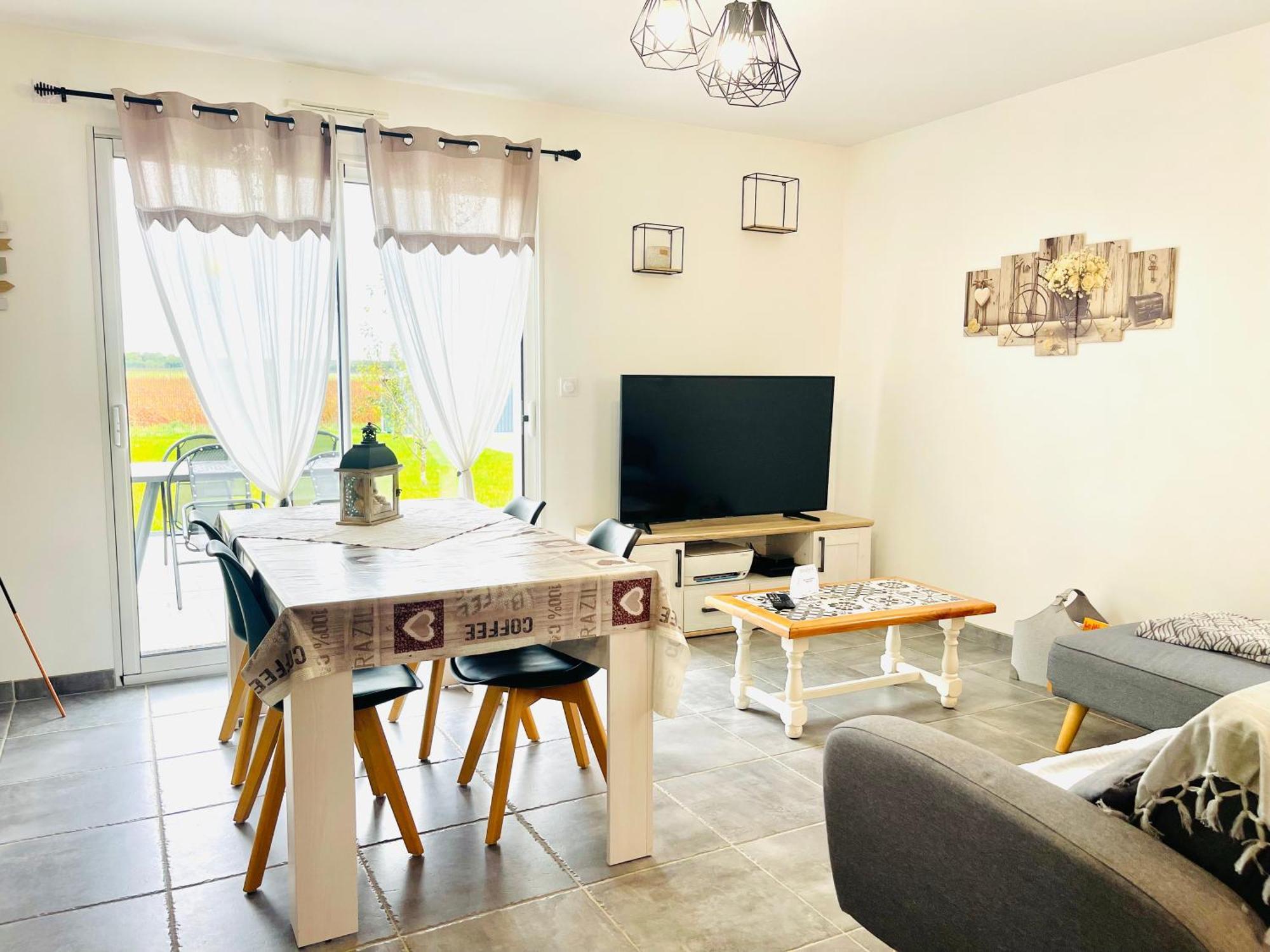Petite Maison Au Calme Poupry エクステリア 写真