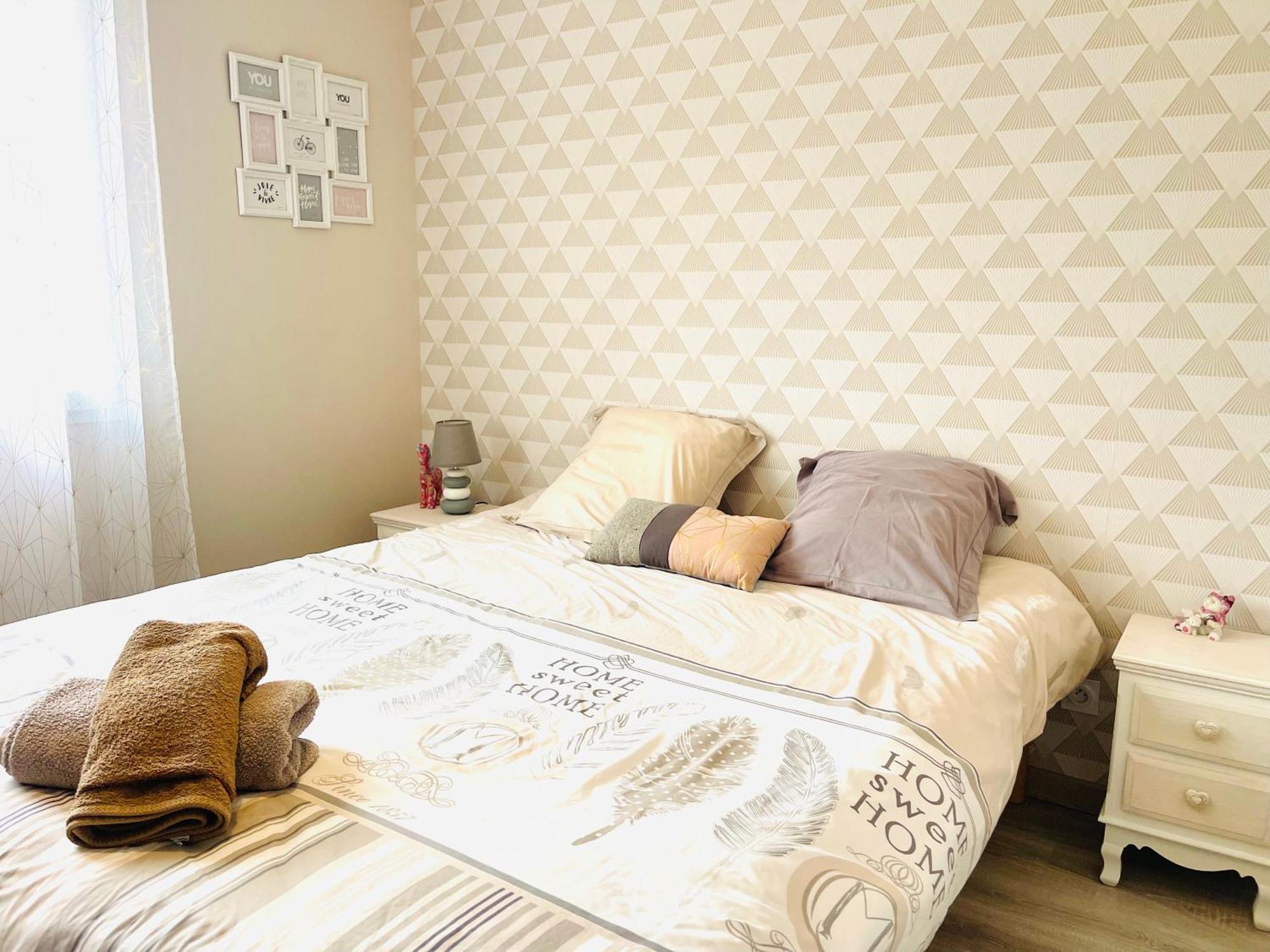 Petite Maison Au Calme Poupry エクステリア 写真