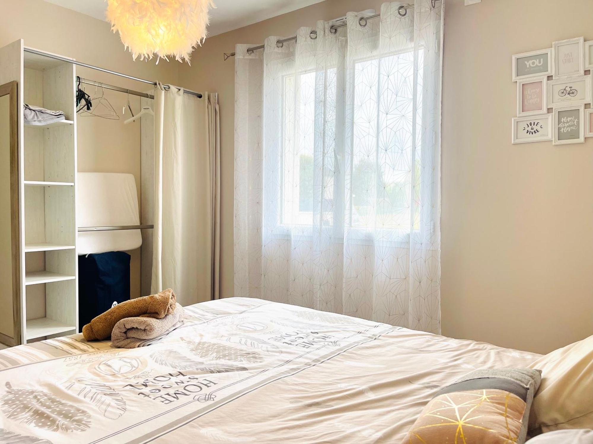 Petite Maison Au Calme Poupry エクステリア 写真